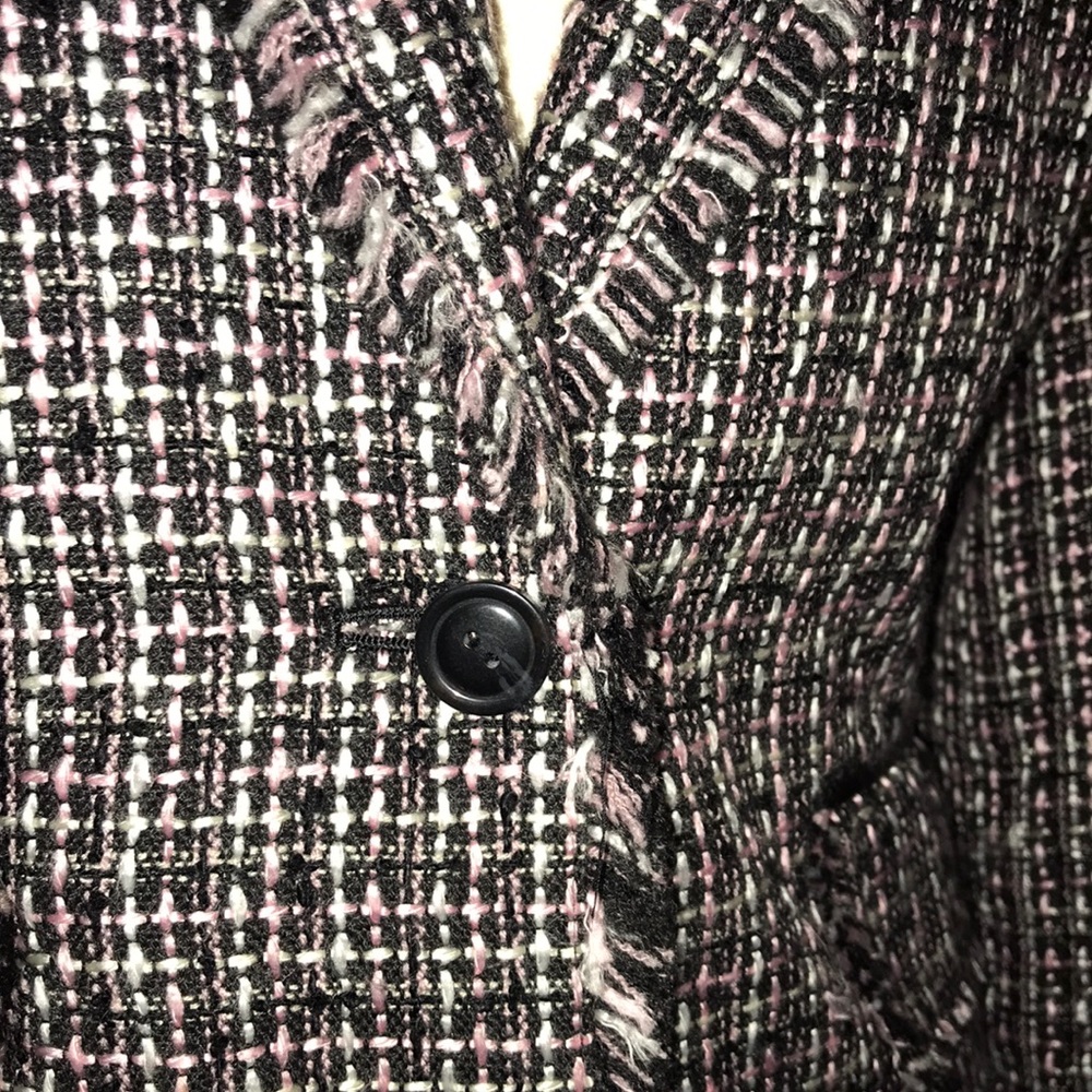 Woman’s tweed style jacket - Picture 3 of 6